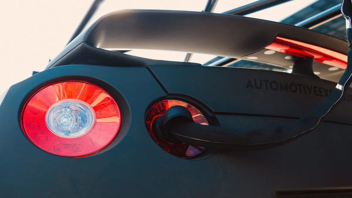 Una Nissan GT-R per filmare la Nismo 2020 in pista [Video] (9)