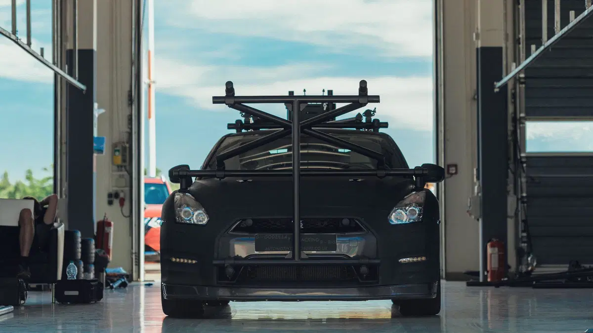 Una Nissan GT-R per filmare la Nismo 2020 in pista [Video] (3)