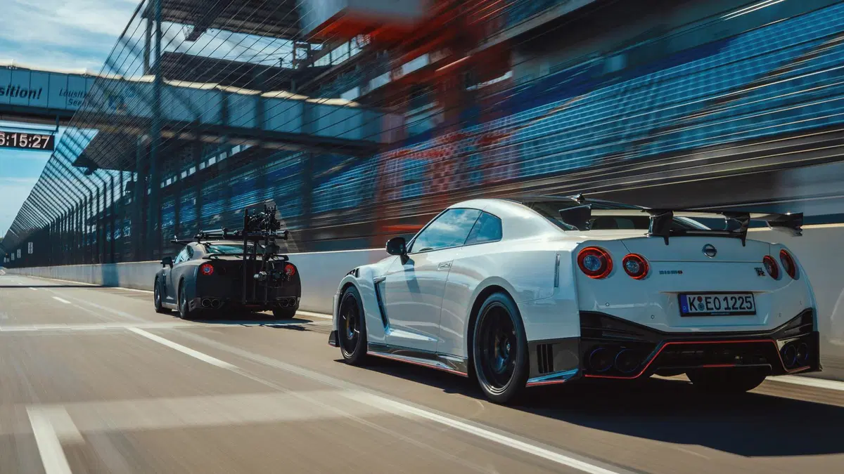 Una Nissan GT-R per filmare la Nismo 2020 in pista [Video] (11)