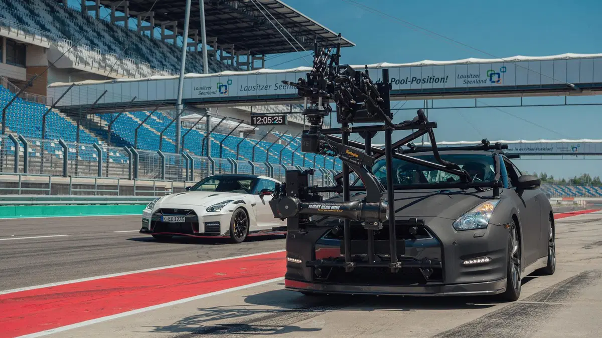 Una Nissan GT-R per filmare la Nismo 2020 in pista [Video] (4)