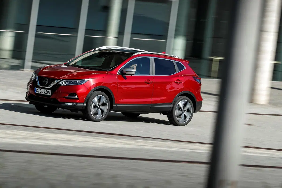 Nissan Qashqai 1.3 DIG-T 140 CV N-Tec (8)