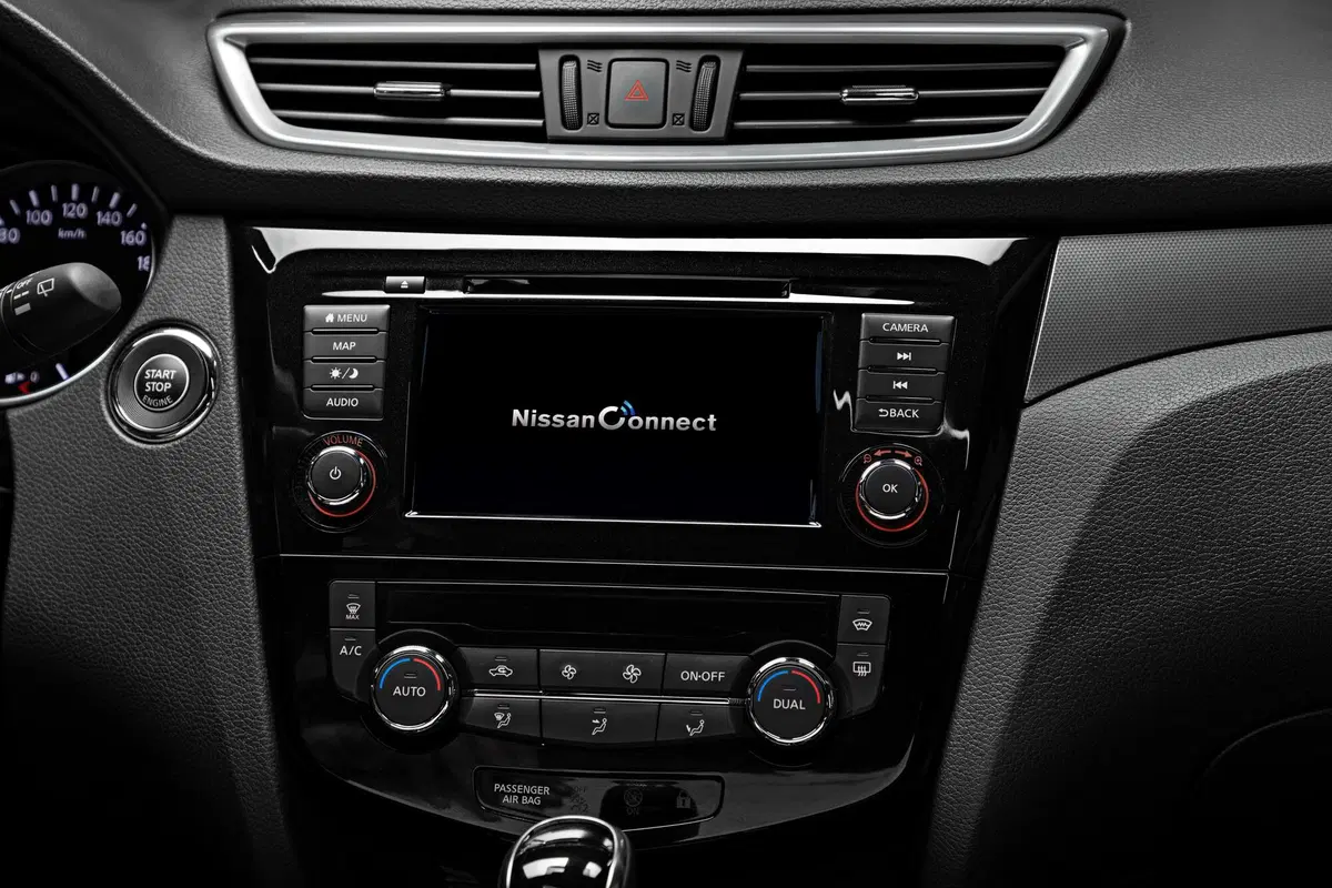 Nissan Qashqai 1.3 DIG-T 140 CV N-Tec (17)