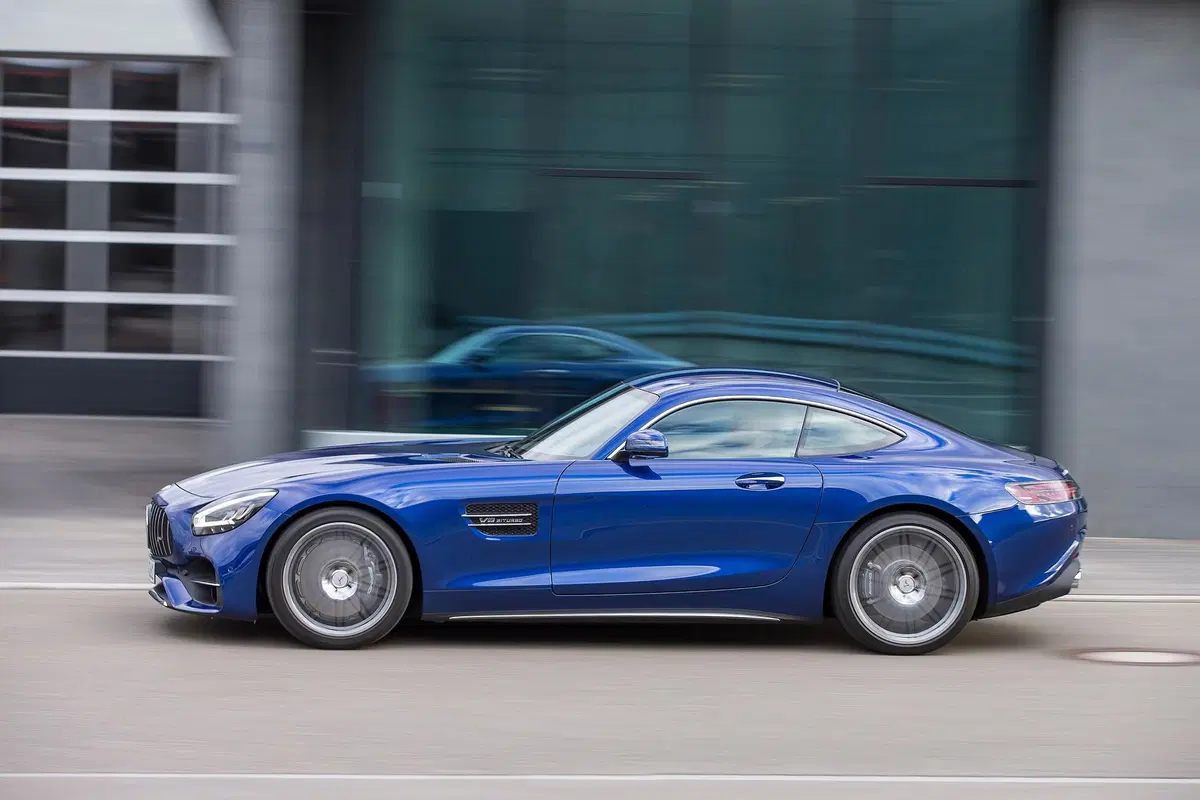 Mercedes-Benz Classe GT Coupé GT (2)