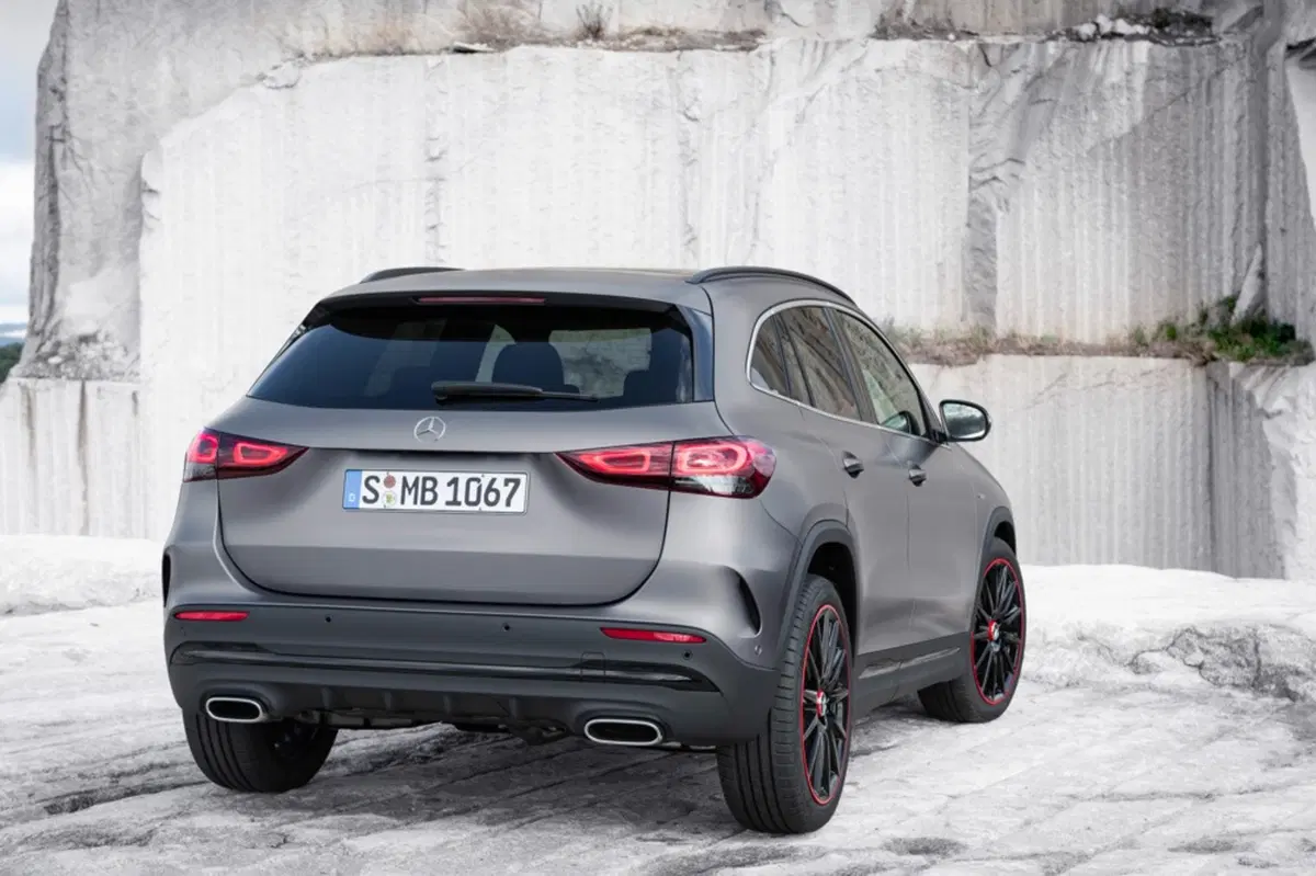 Mercedes GLA 2020, i prezzi: si parte da 38.270 euro (39)