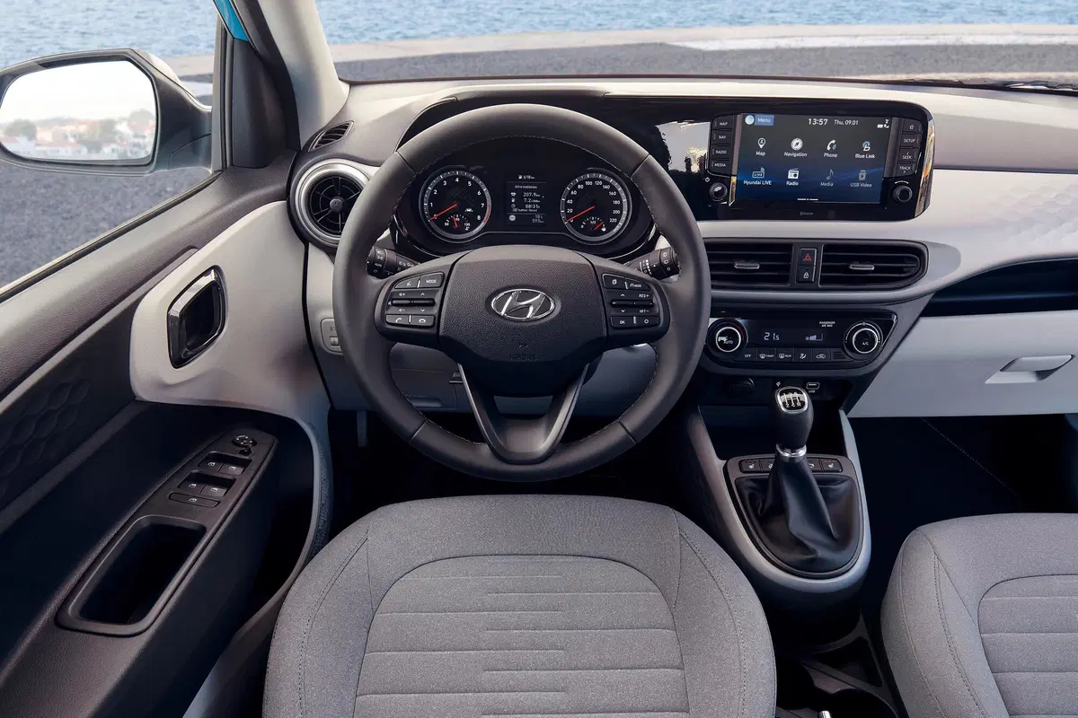 Hyundai i10 (2020-->>) (11)