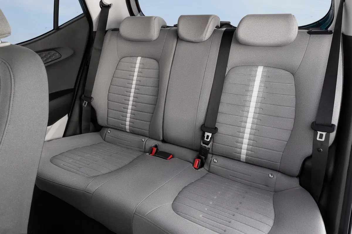 Hyundai i10 (2020-->>) (13)