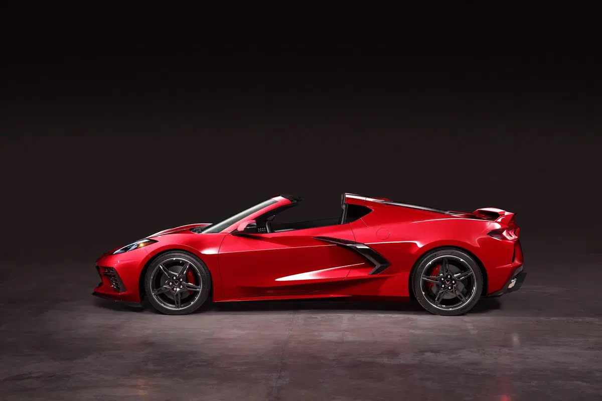 Chevrolet Corvette GrandSport (2016-19) (2)