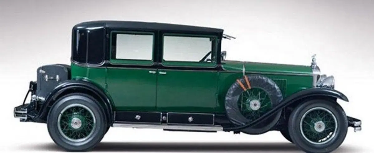 Al Capone: la sua Cadillac Sedan V8 blindata è in vendita (2)