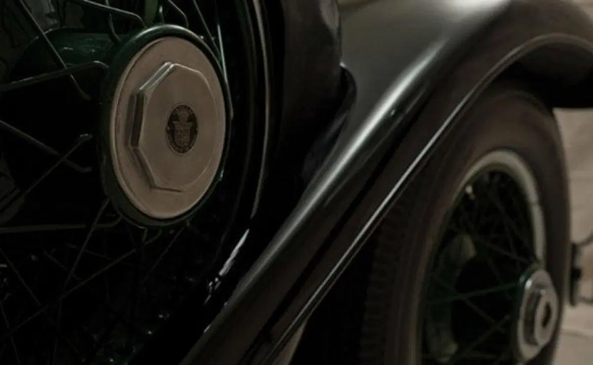 Al Capone: la sua Cadillac Sedan V8 blindata è in vendita (7)
