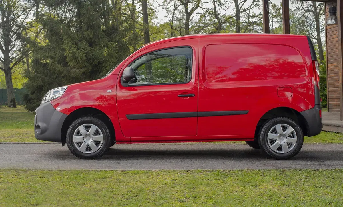 Nissan NV250 (2019-22) (2)
