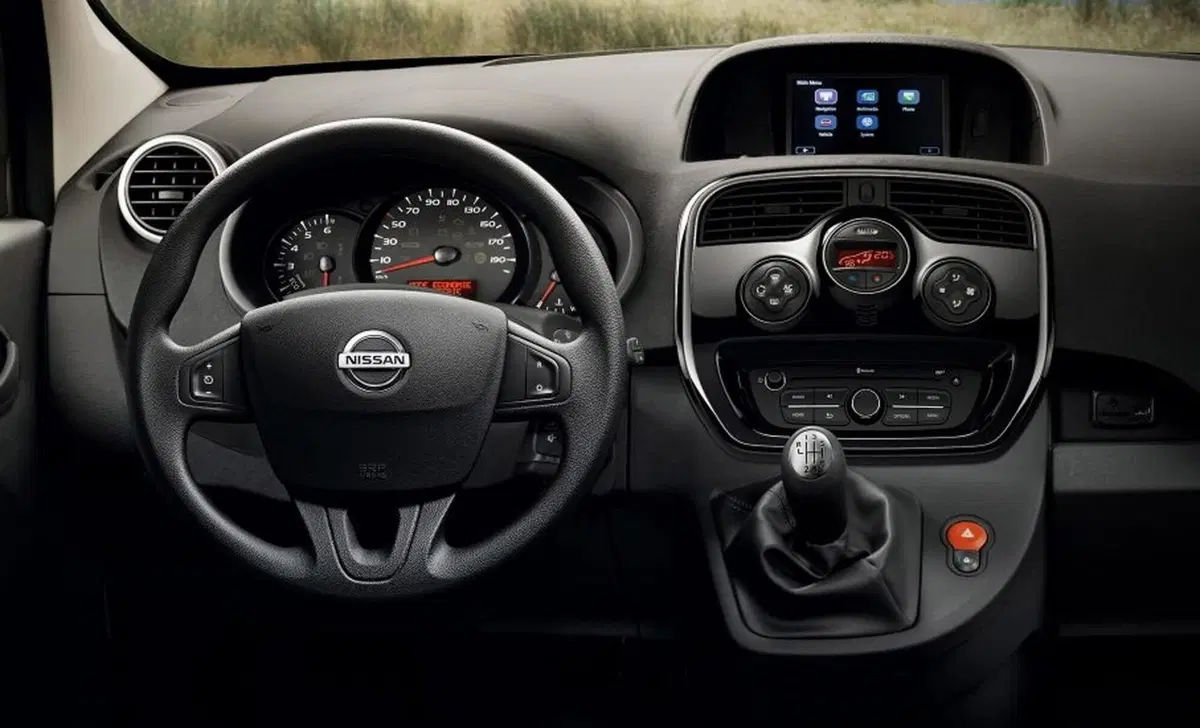 Nissan NV250 (2019-22) (17)