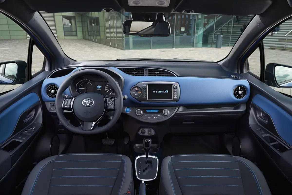 Toyota: in Italia è leader per le ibride (5)