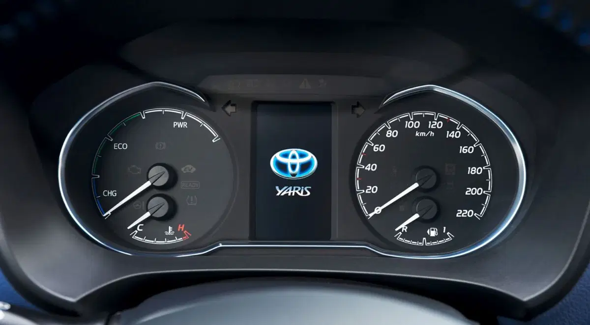 Toyota: in Italia è leader per le ibride (11)
