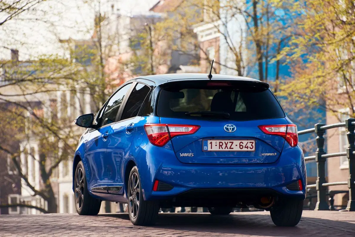 Toyota: in Italia è leader per le ibride (13)