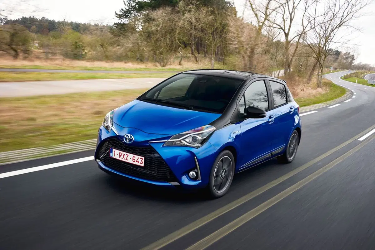 Toyota: in Italia è leader per le ibride (19)