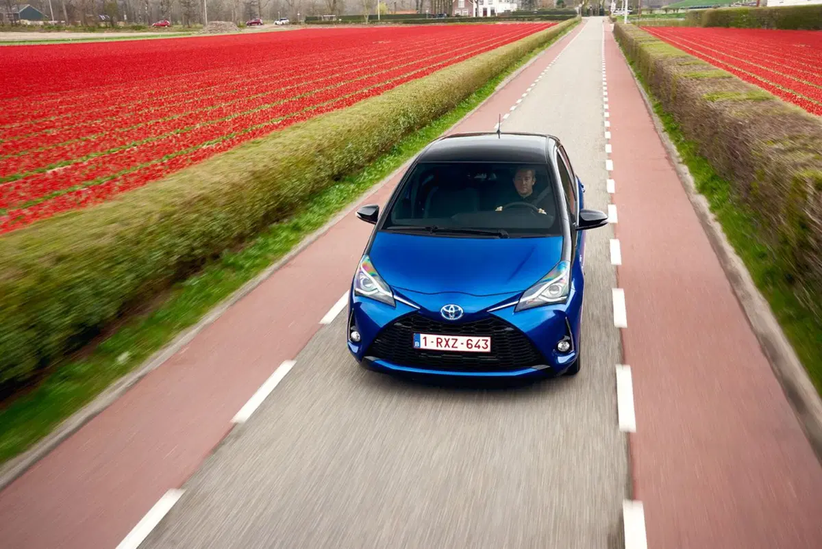 Toyota: in Italia è leader per le ibride (20)