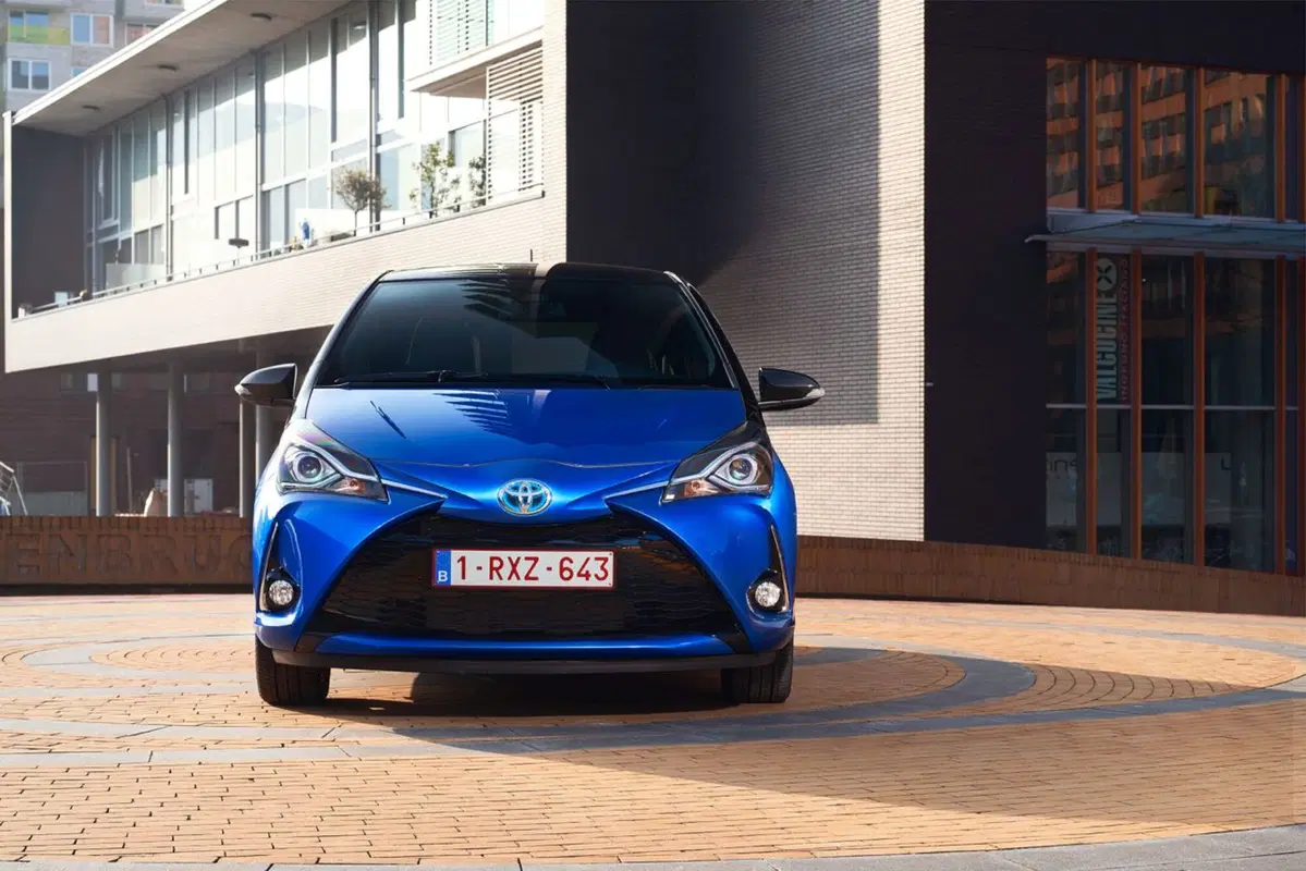 Toyota: in Italia è leader per le ibride (25)