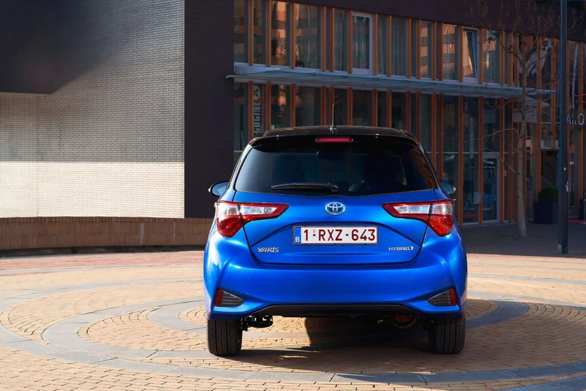 Toyota: in Italia è leader per le ibride (28)