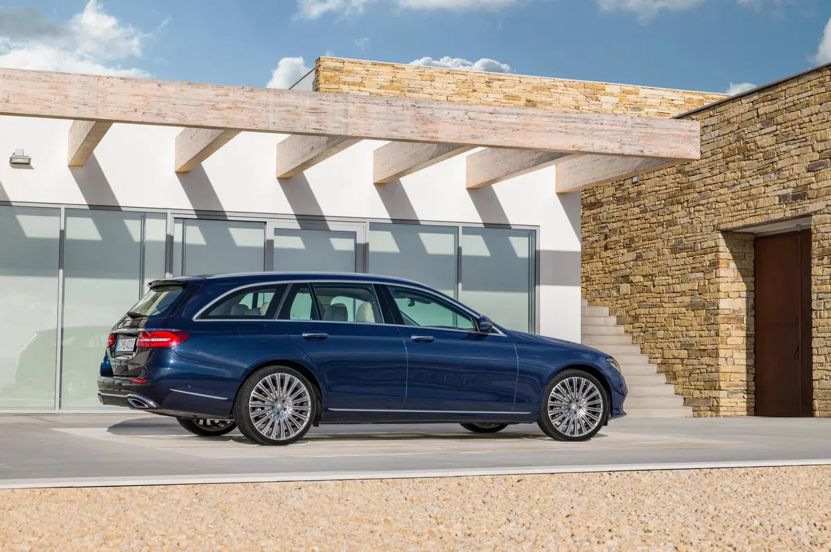 Mercedes-Benz Classe E Station Wagon 220 d Mild hybrid Auto Premium (25)
