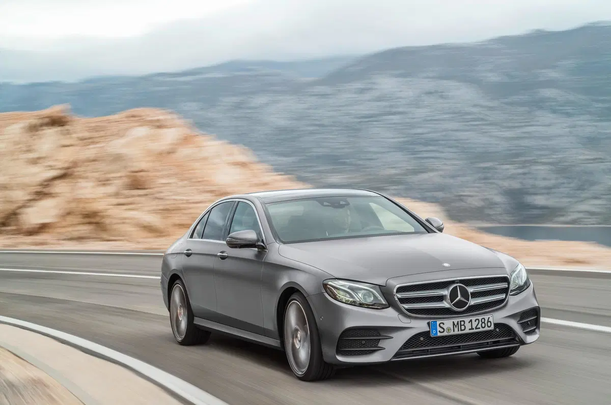 Mercedes-Benz Classe E 200 Auto Mild hybrid Premium Plus (48)