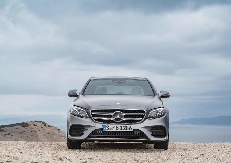 Mercedes-Benz Classe E (2016-23) (51)
