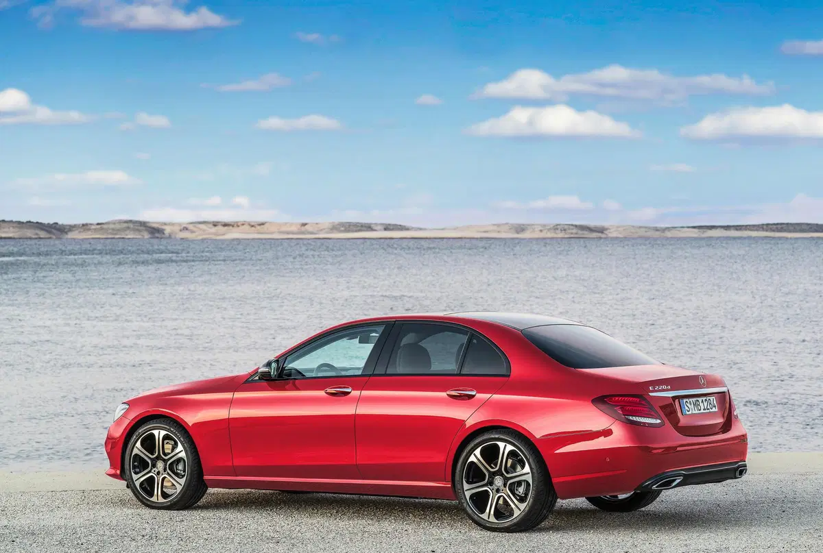 Mercedes-Benz Classe E 200 Auto Mild hybrid Premium Plus (33)