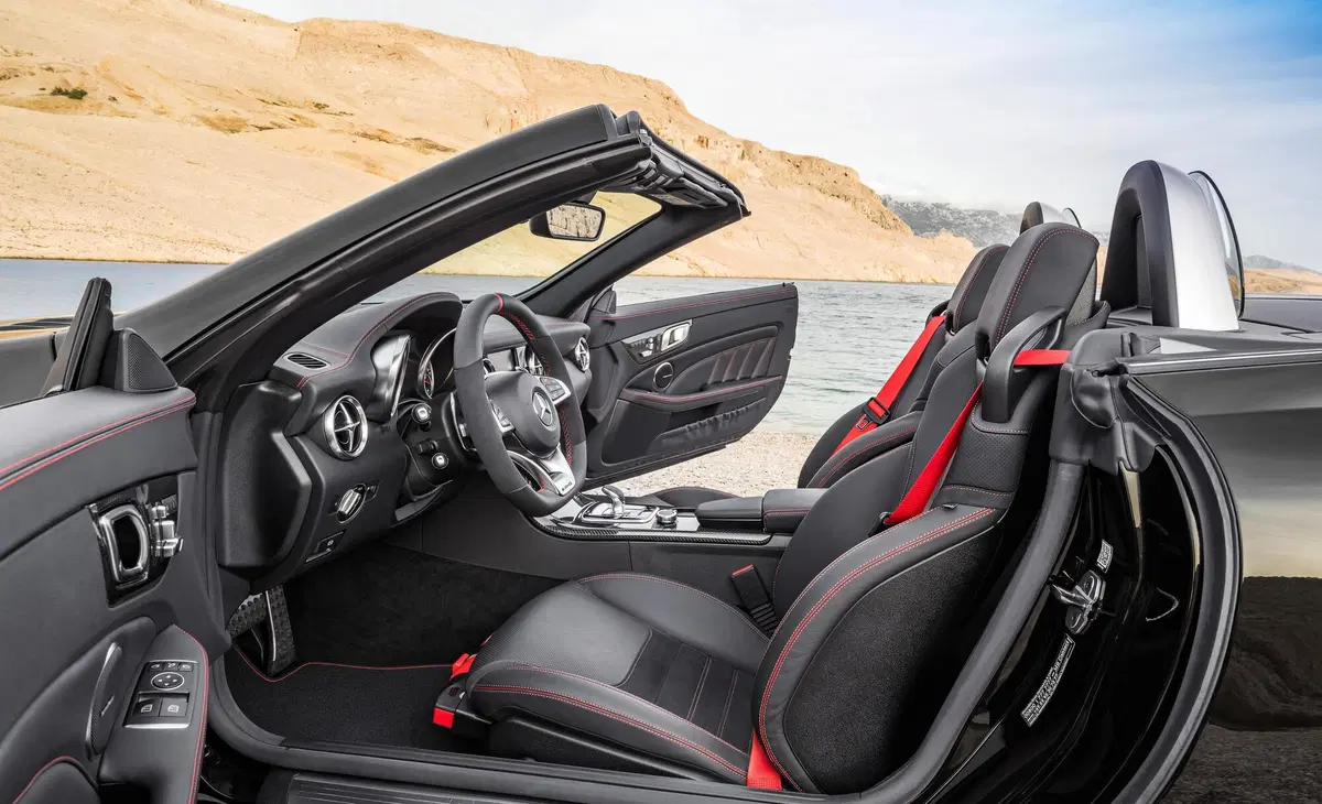 Mercedes-Benz SLC (2016-21) (17)