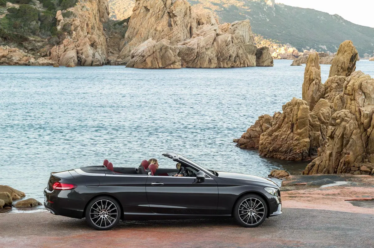 Mercedes-Benz Classe C Cabrio 200 d Cabrio Executive (2)