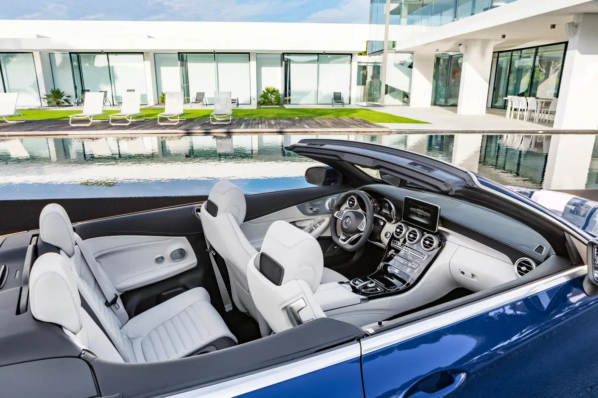 Mercedes-Benz Classe C Cabrio 200 d Cabrio Executive (13)