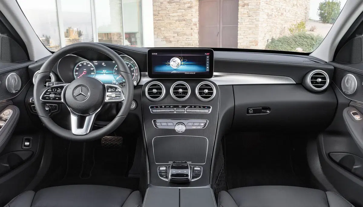 Mercedes-Benz Classe C Station Wagon 200 d Premium (20)