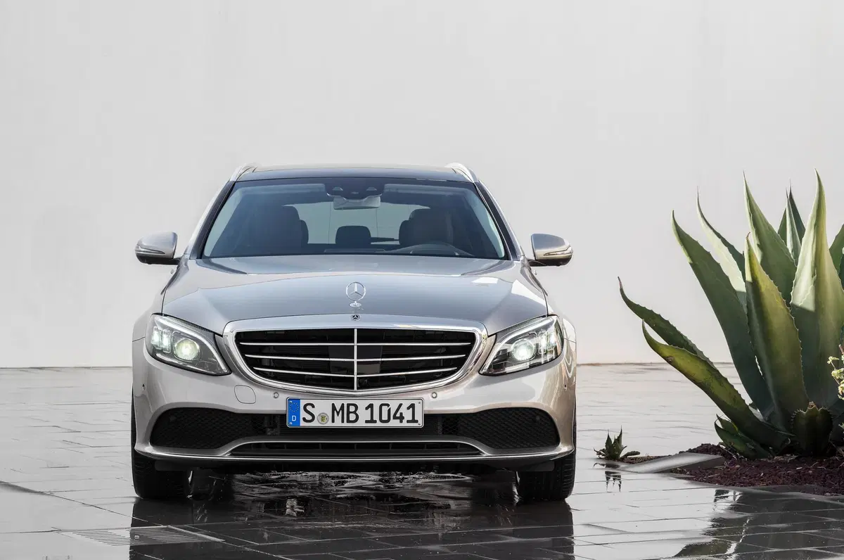 Mercedes-Benz Classe C Station Wagon 200 d Premium (4)