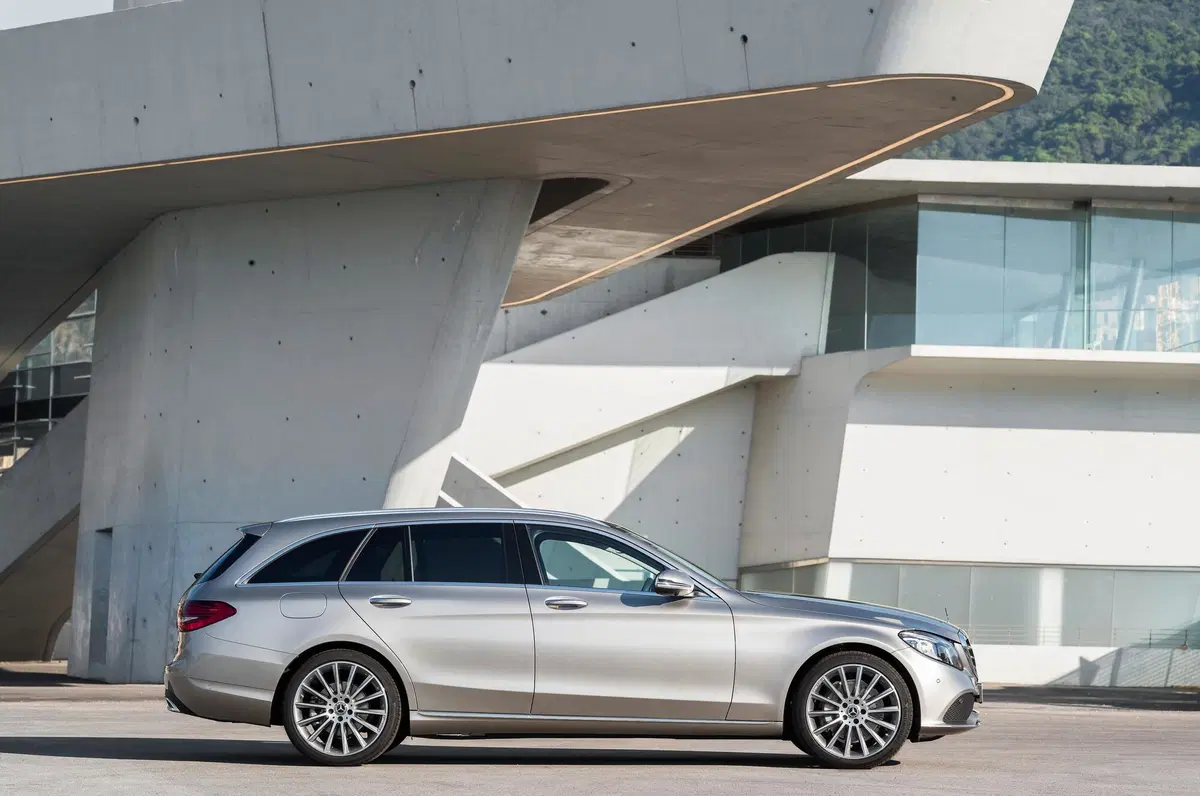 Mercedes-Benz Classe C Station Wagon 200 d Premium (3)