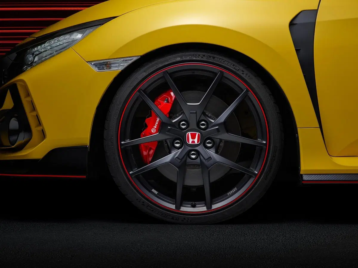 Honda Civic Type R 2020: arrivano due nuove serie speciali  (4)