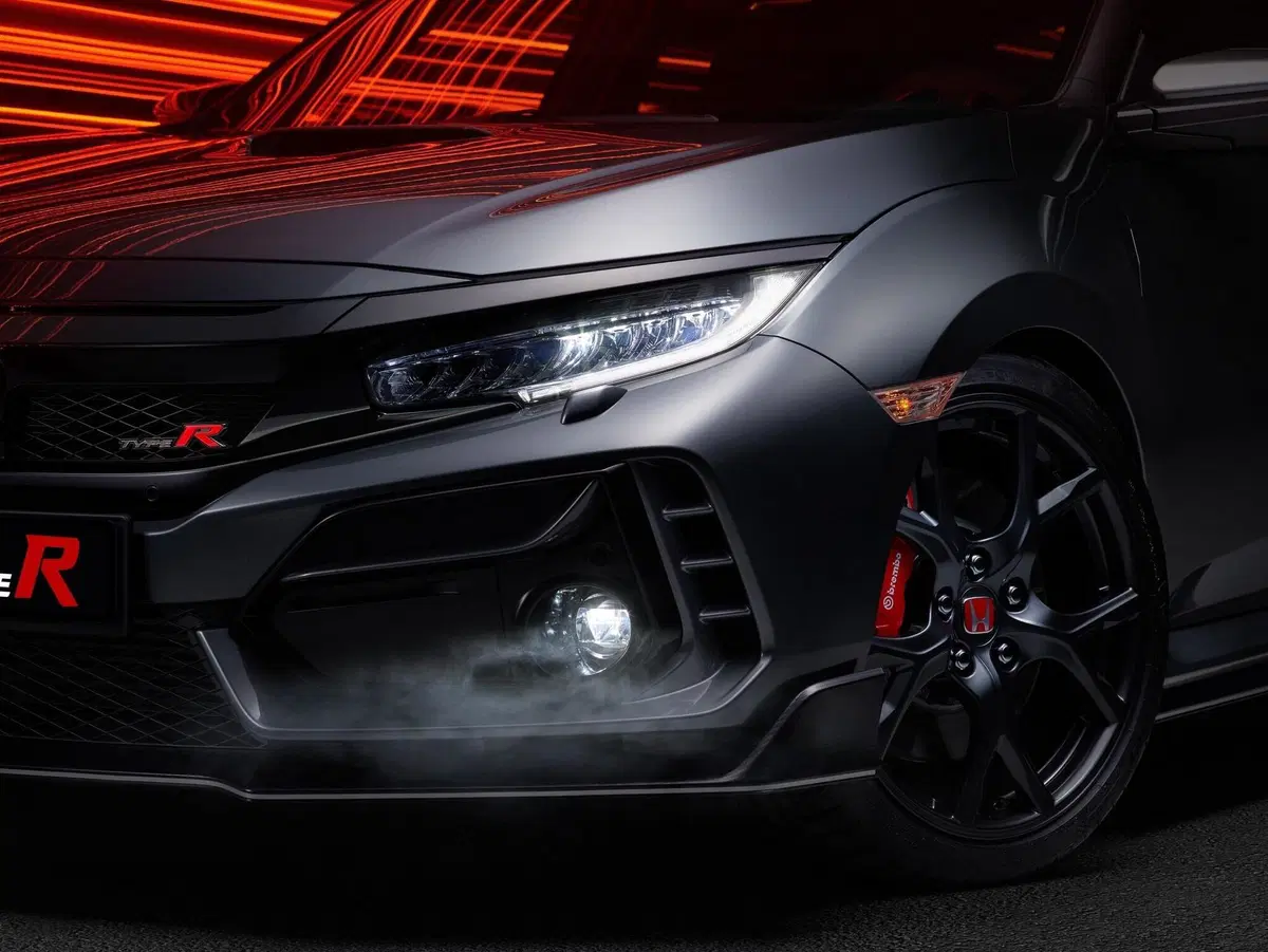 Honda Civic Type R 2020: arrivano due nuove serie speciali  (10)