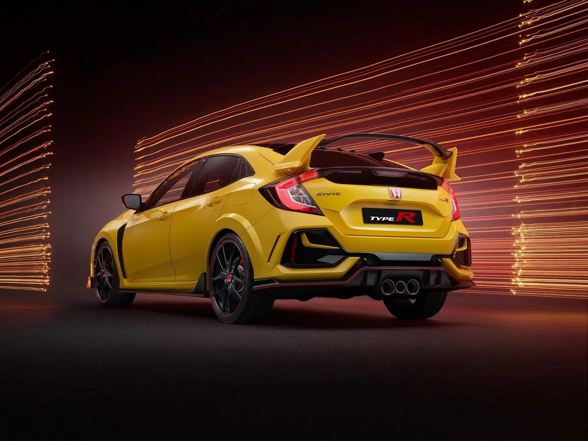 Honda Civic Type R 2020: arrivano due nuove serie speciali  (36)