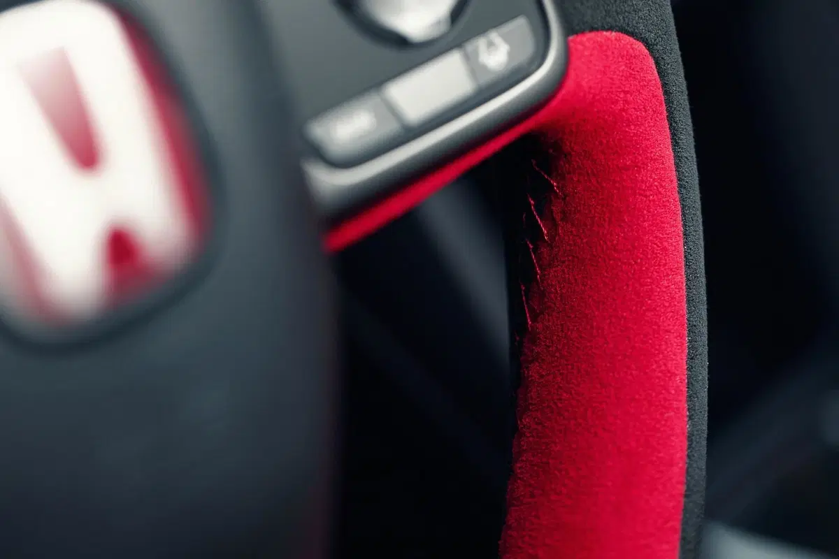 Honda Civic Type R 2020: arrivano due nuove serie speciali  (28)