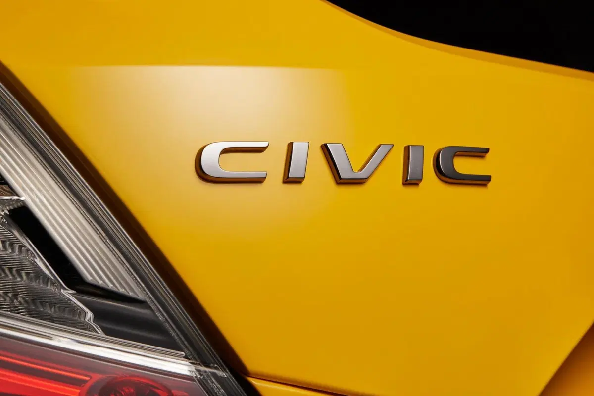 Honda Civic Type R 2020: arrivano due nuove serie speciali  (37)