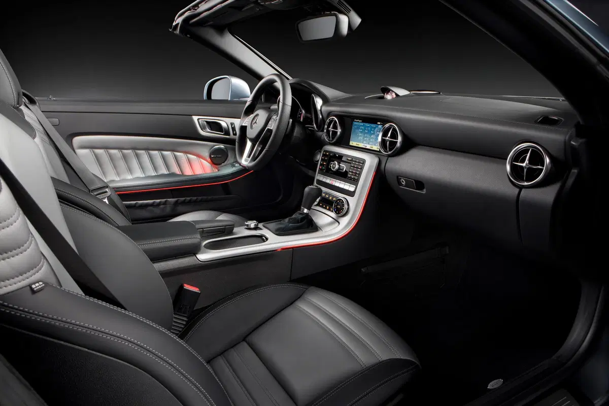 Mercedes-Benz SLK 200 BlueEFFICIENCY Sport (18)