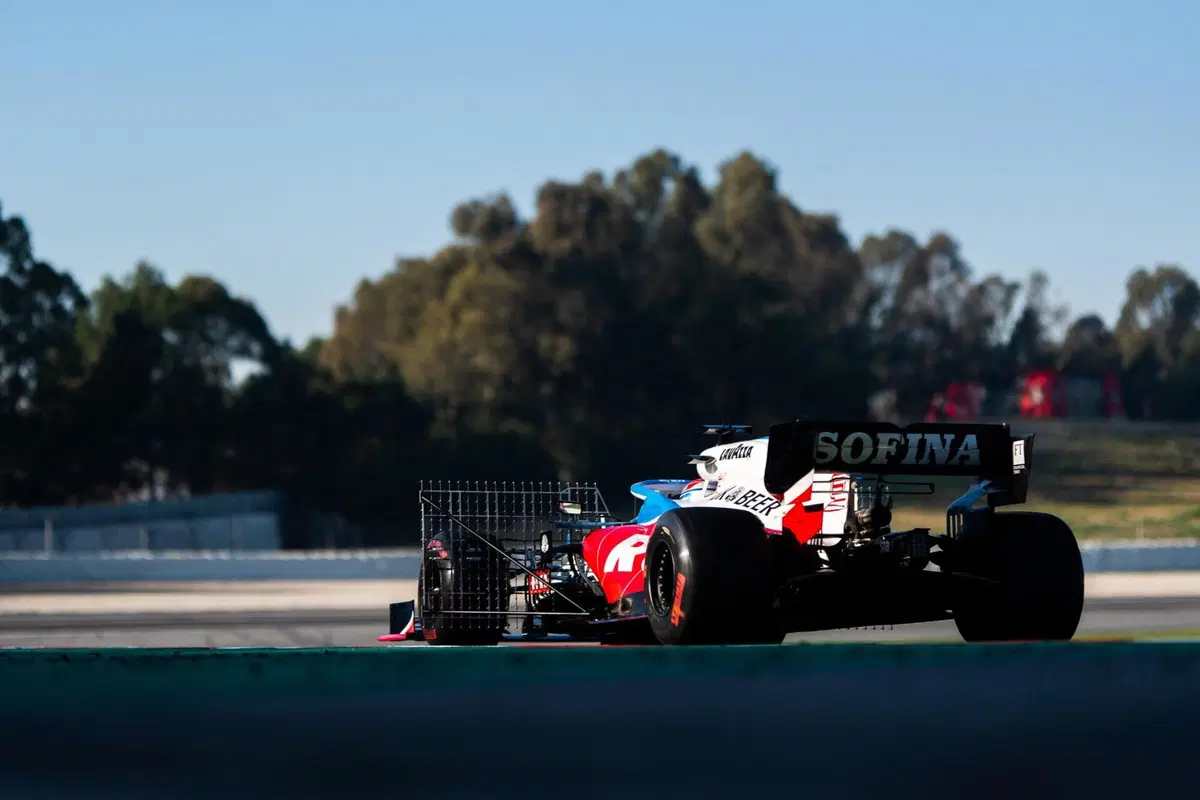 Formula 1 2020, test Barcellona, Day 2: Raikkonen al top (4)