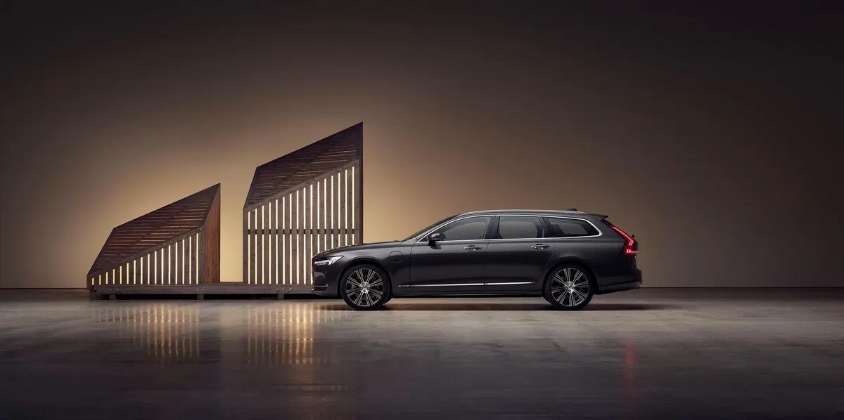 Volvo S90 e V90 2020: restyling e motori mild-hybrid (5)