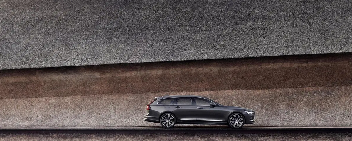 Volvo S90 e V90 2020: restyling e motori mild-hybrid (14)
