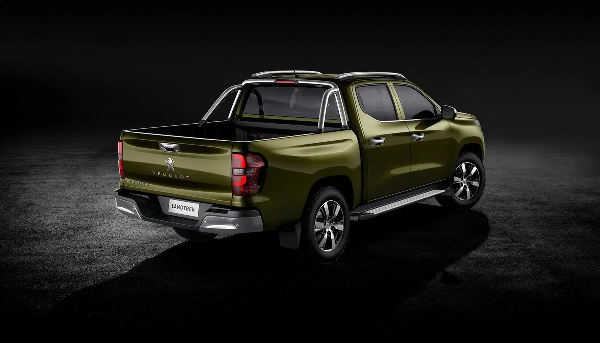 Peugeot Landtrek: arriva il pick up, ma non per l'Europa (13)