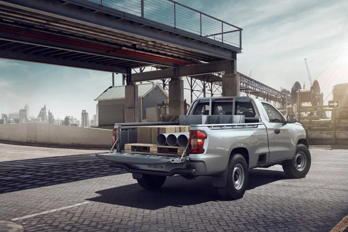 Peugeot Landtrek: arriva il pick up, ma non per l'Europa (18)