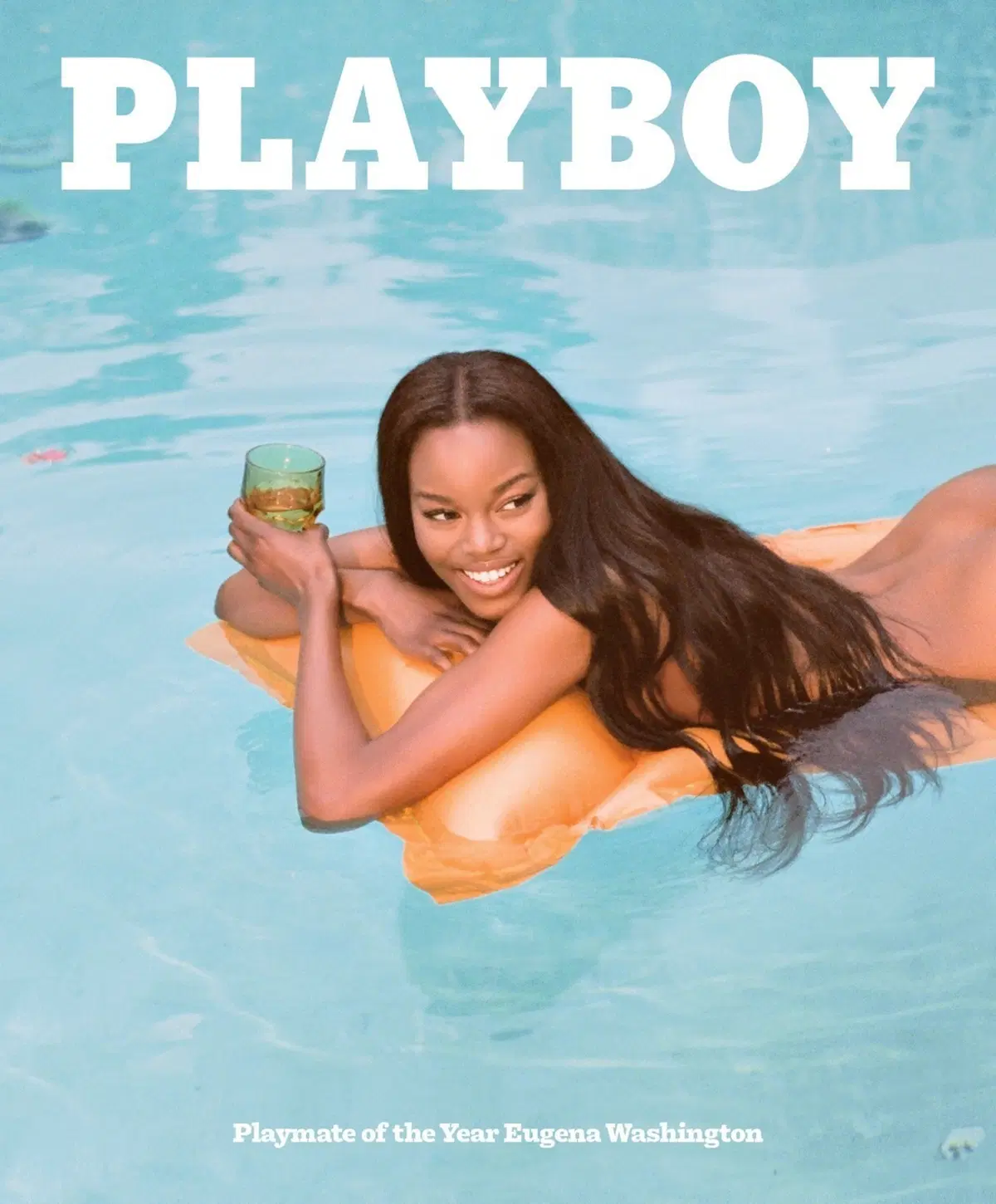 La “Playmate 2016” viaggia in Fiat 124 Spider (4)