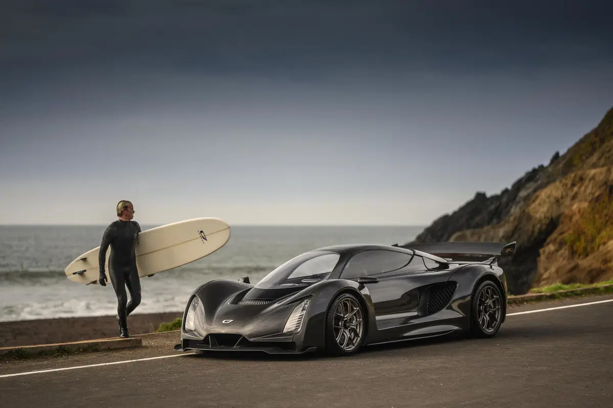 Czinger 21C, i dettagli tecnici della hypercar ibrida da 432 km/h (7)