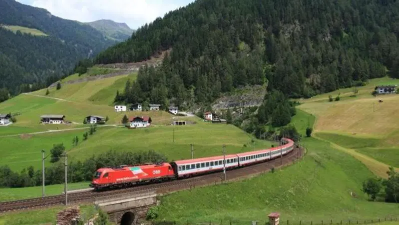 Coronavirus, l'Austria blocca temporaneamente i treni al Brennero