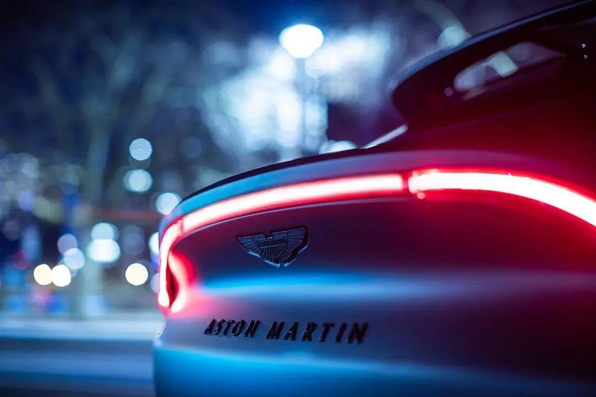 Aston Martin DBX: ecco le personalizzazioni “Q by Aston Martin” (7)