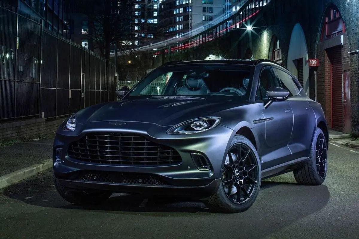 Aston Martin DBX: ecco le personalizzazioni “Q by Aston Martin” (3)