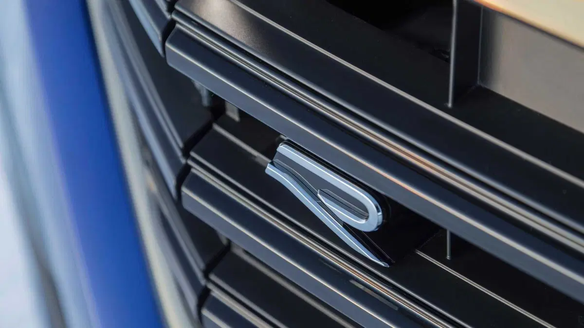 Volkswagen Touareg R, debutto al Salone di Ginevra 2020 (3)