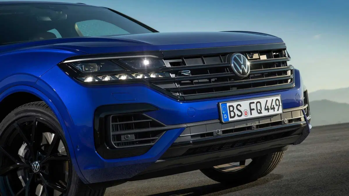 Volkswagen Touareg R, debutto al Salone di Ginevra 2020 (6)